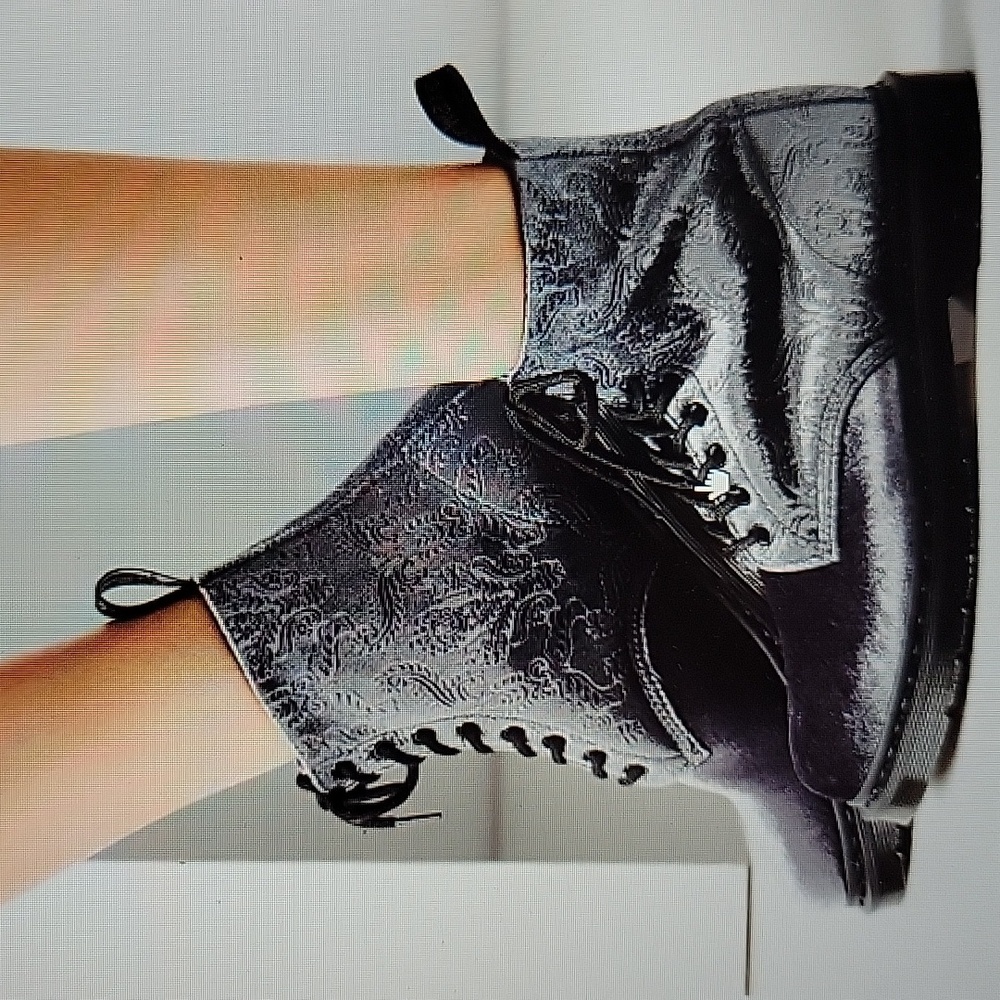 Dr. Martens 1460 Grey Velvet Embossed Brocade Lace Up Boots Sz 5 - Picture 1 of 13
